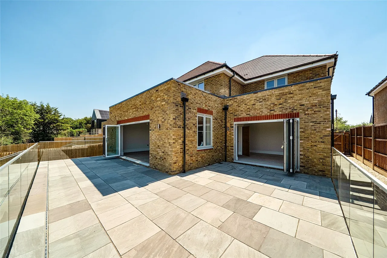 Latimer Place, Long Crendon, HP18, photo 18