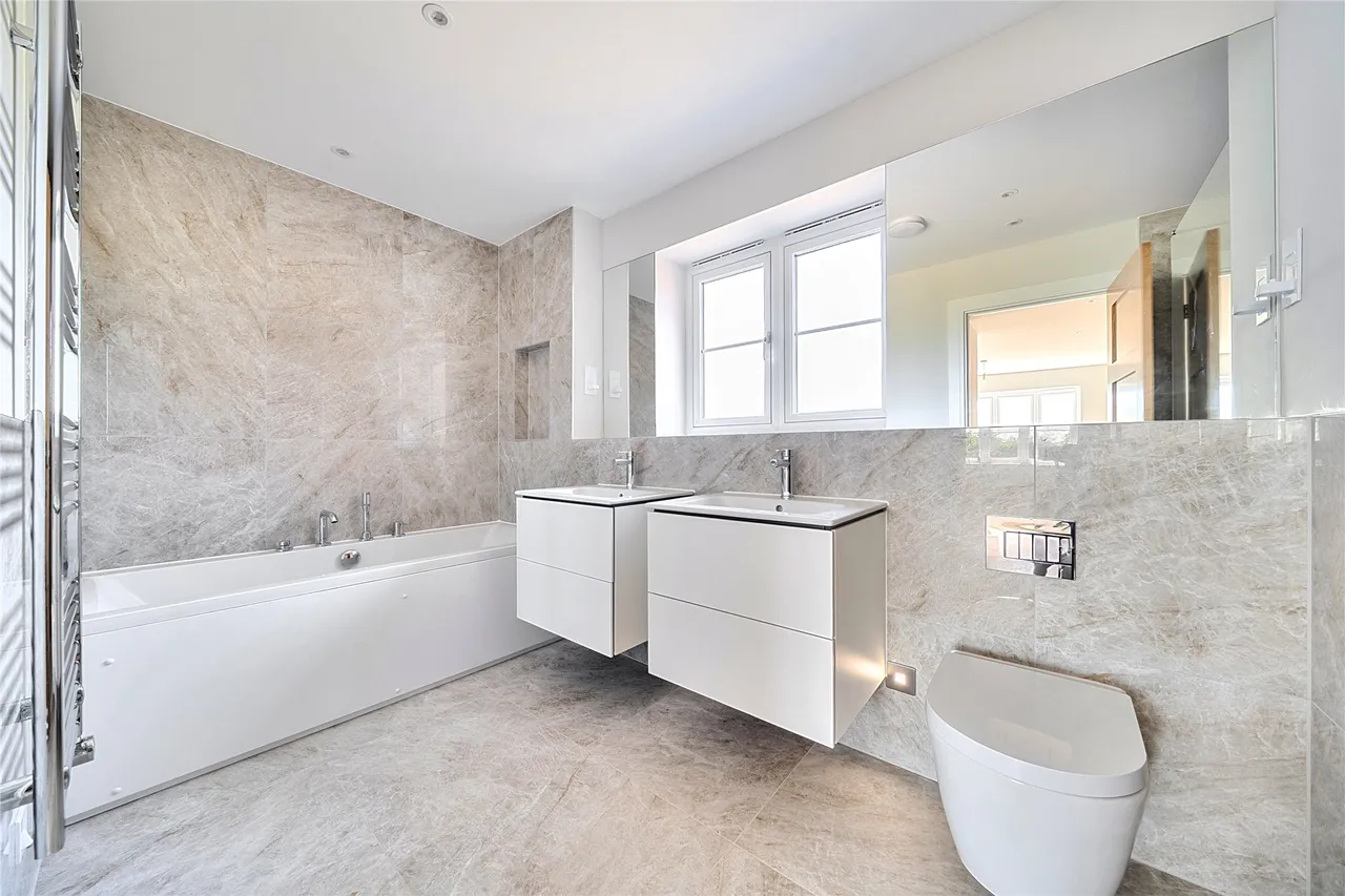 Latimer Place, Long Crendon, HP18, photo 10