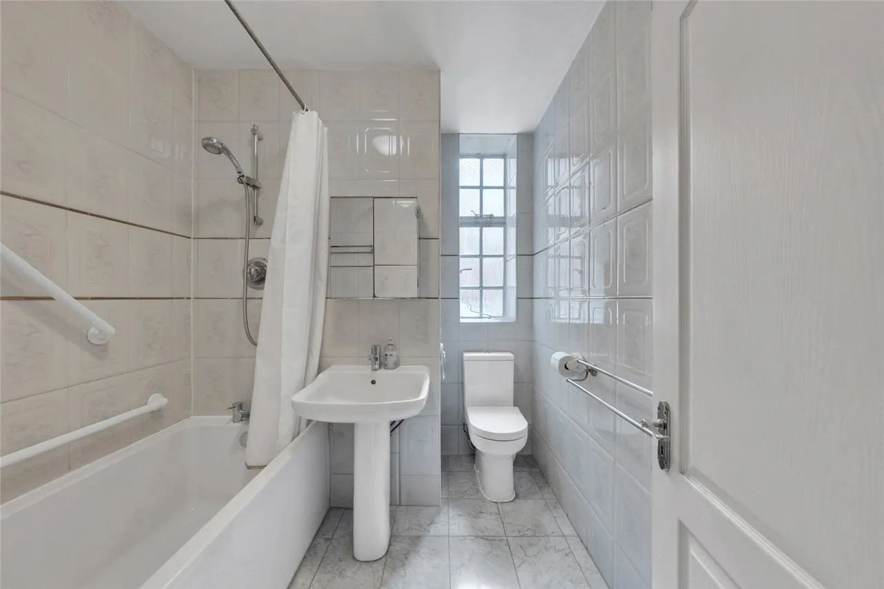 2 bed flat for sale — St John's Wood Court, St John's Wood Road, St John's Wood, London, NW8
