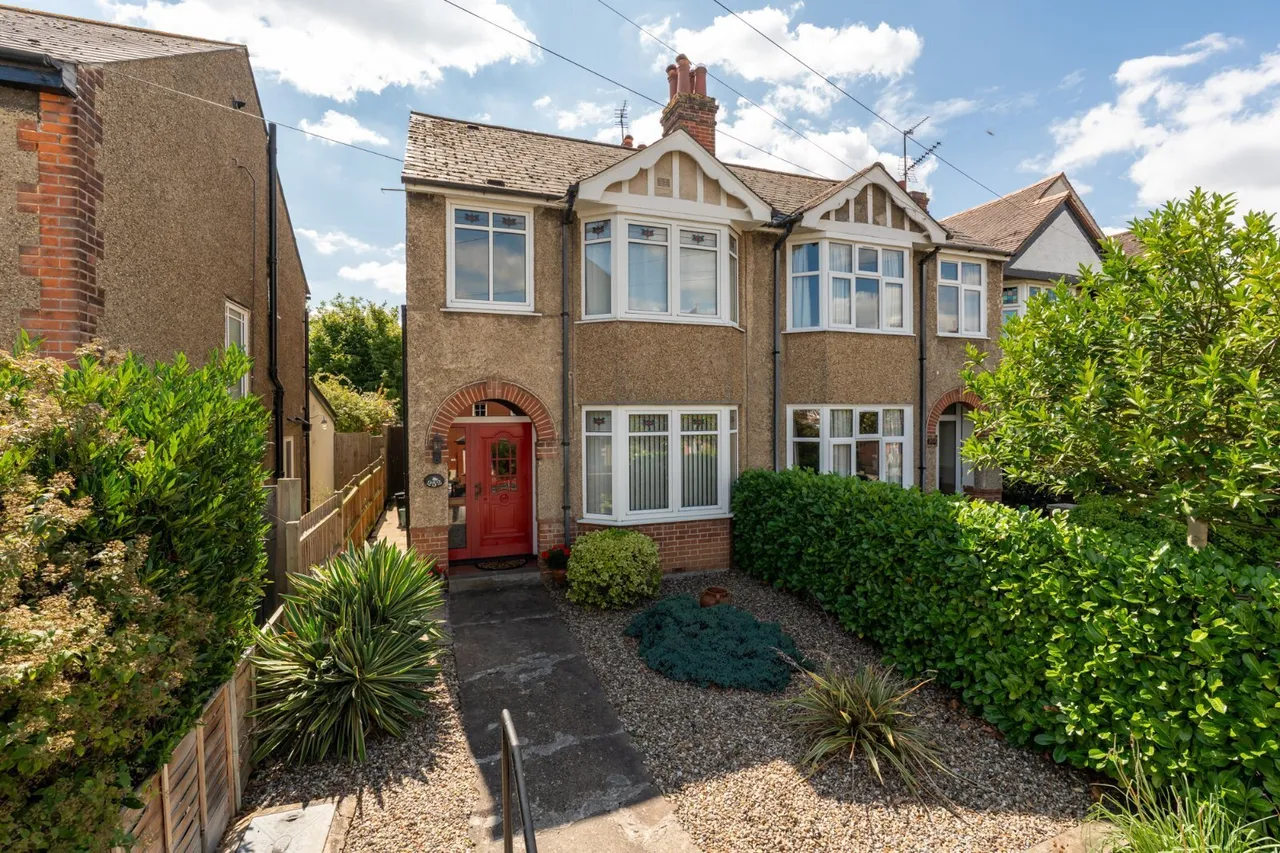 3 bed property for sale, Maldon Road, Colchester, CO3