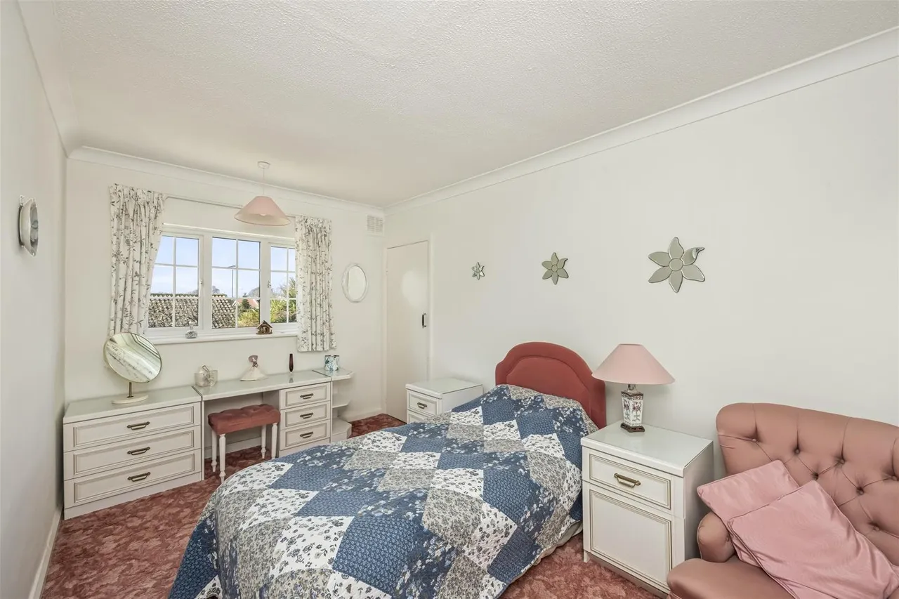 Bodiam Avenue, Goring-By-Sea, Worthing, photo 14