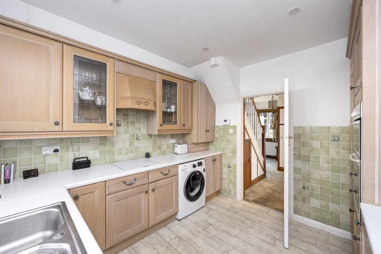 Bodiam Avenue, Goring-By-Sea, Worthing, photo 15