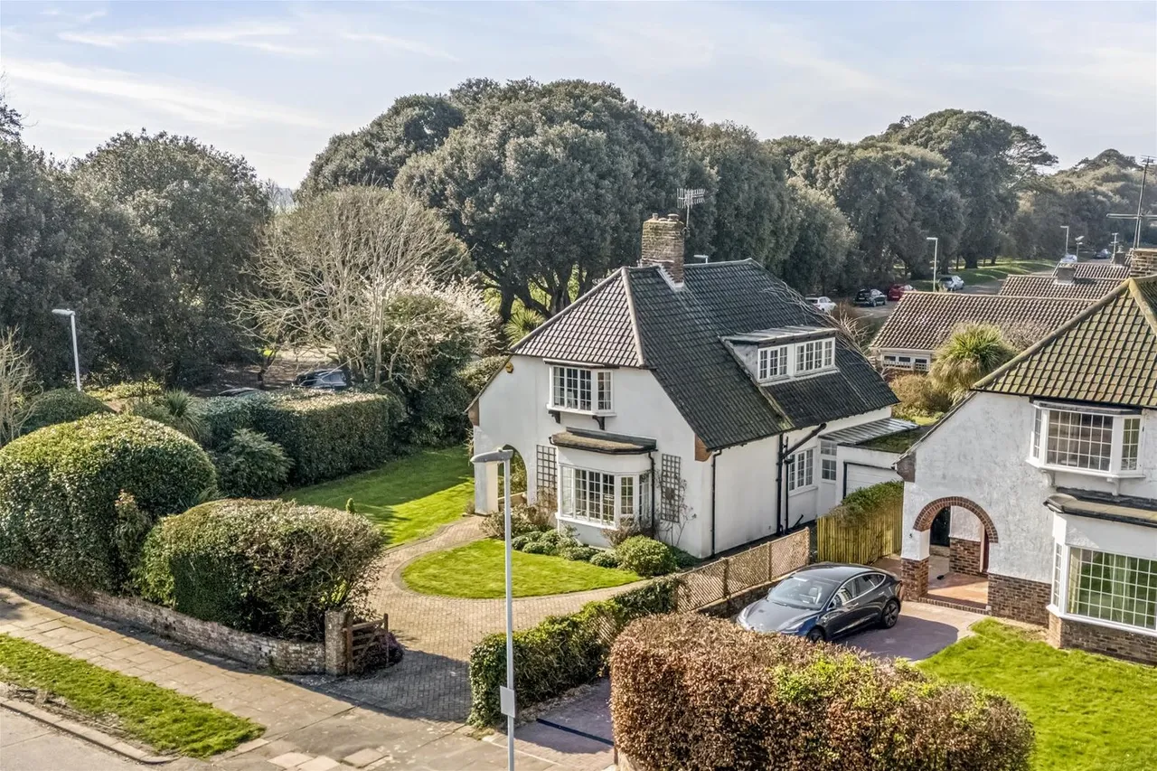 Bodiam Avenue, Goring-By-Sea, Worthing, photo 20