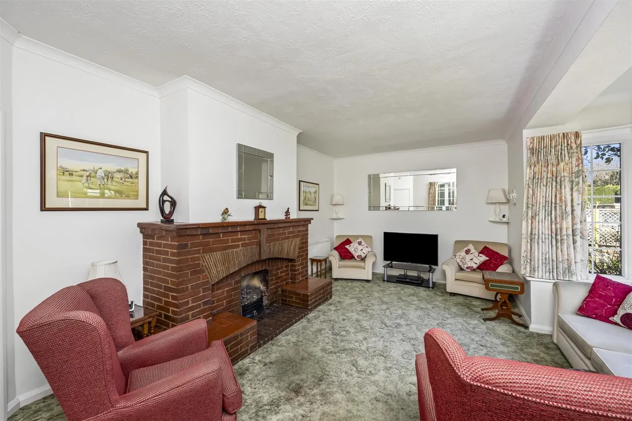 Bodiam Avenue, Goring-By-Sea, Worthing, photo 6
