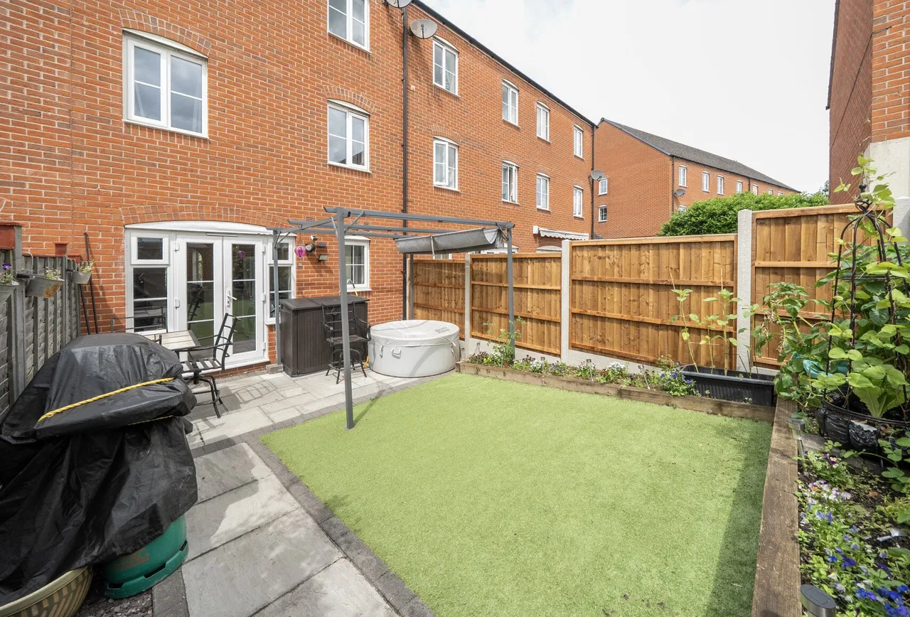 Melrose Walk, Tewkesbury, GL20 5FW, photo 14