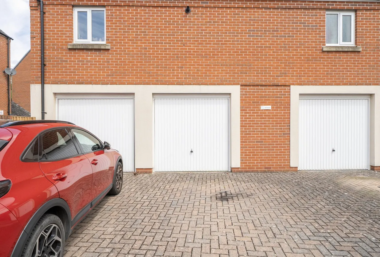 Melrose Walk, Tewkesbury, GL20 5FW, photo 15