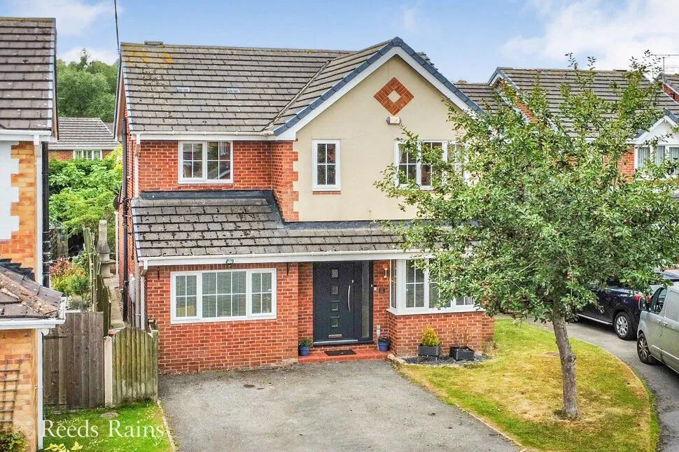 5 bed house for sale — Washington Close, Dinnington, South Yorkshire, S25