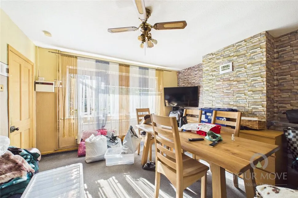 Merthyr Road, Northampton, Northamptonshire, NN5, photo 2