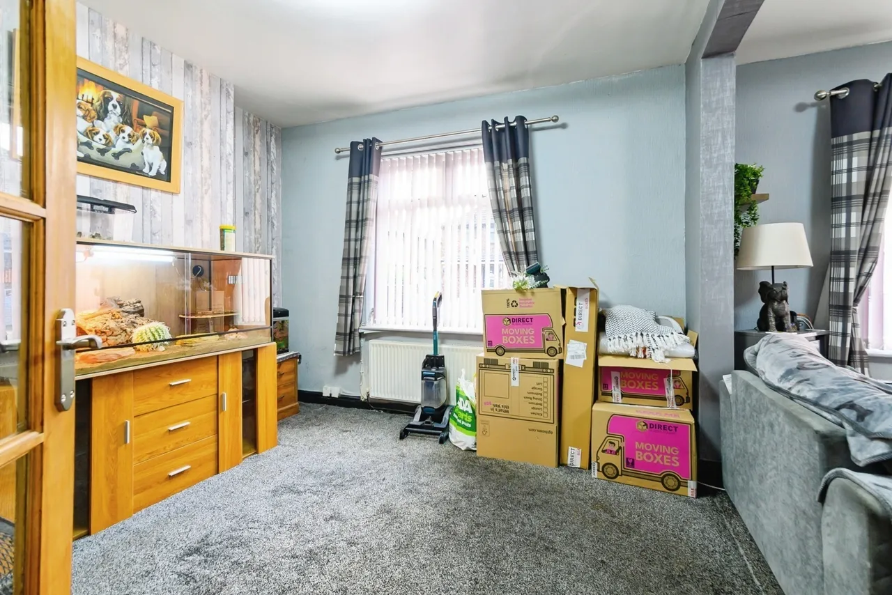 East Drive, Swinton, M27, photo 18