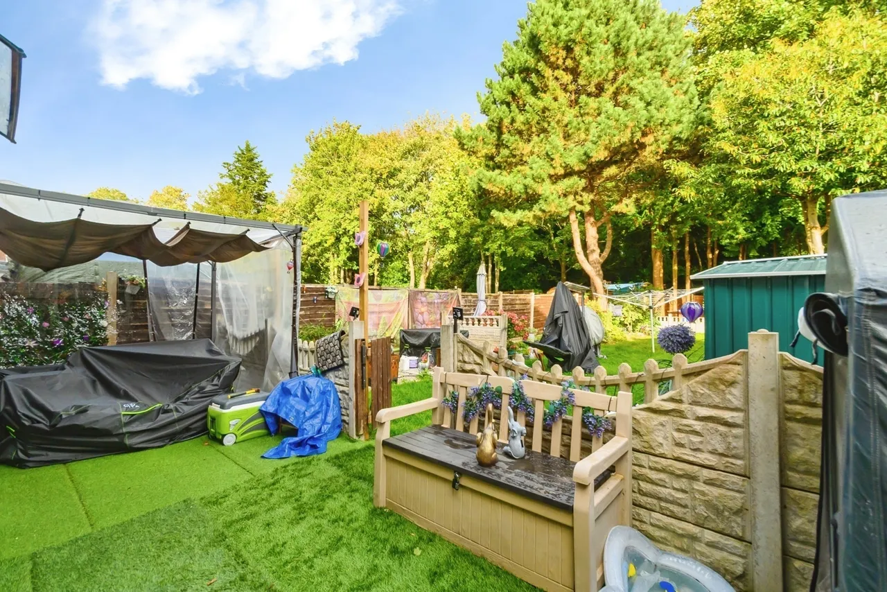 East Drive, Swinton, M27, photo 12