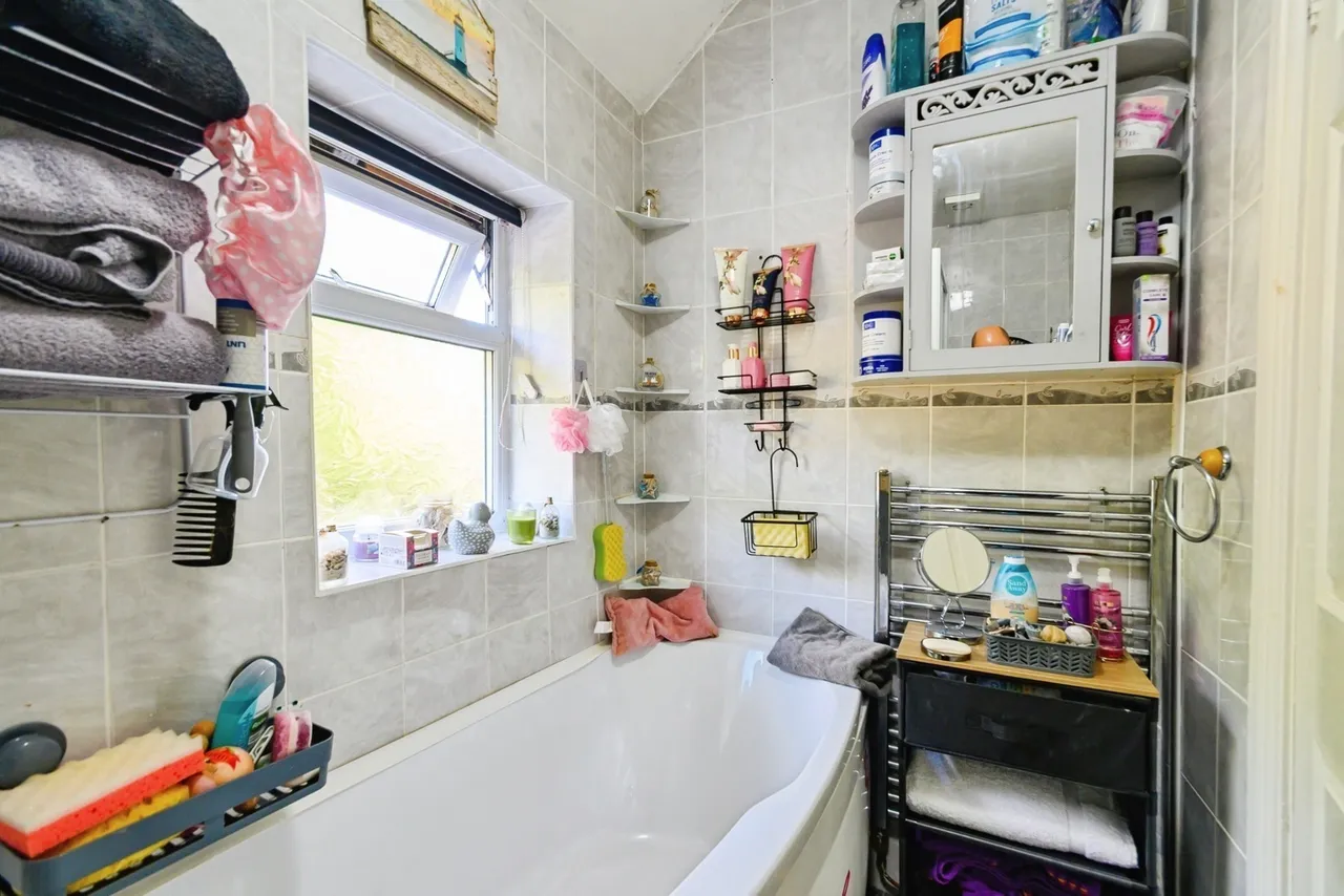 East Drive, Swinton, M27, photo 10