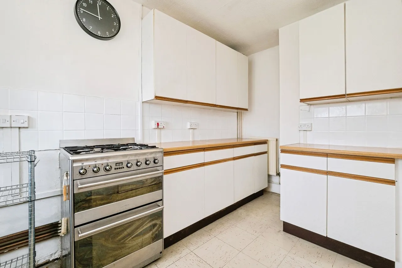 Hedgemans Way, DAGENHAM, Essex, RM9, photo 6