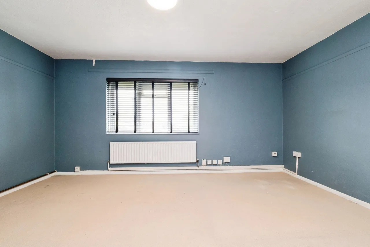 Hedgemans Way, DAGENHAM, Essex, RM9, photo 4