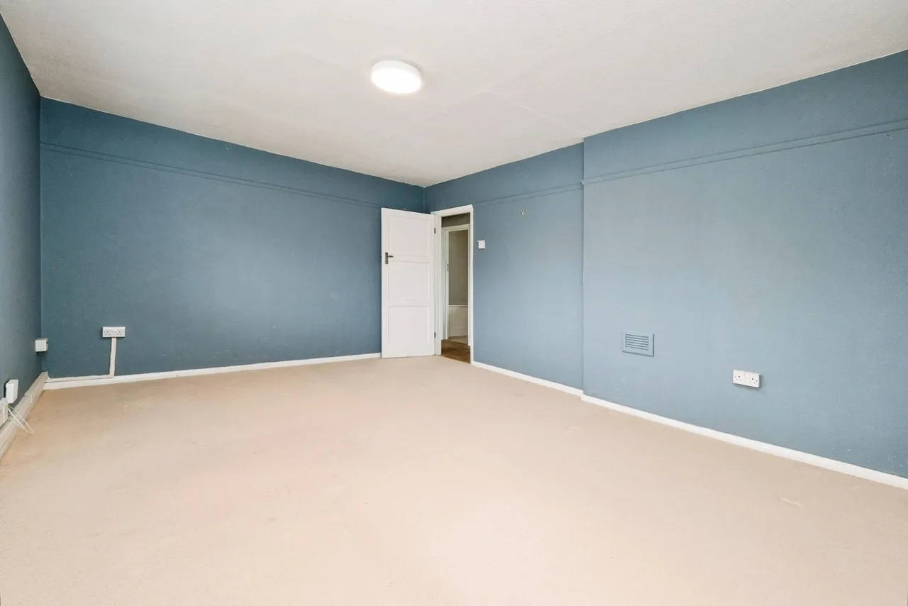 Hedgemans Way, DAGENHAM, Essex, RM9, photo 18