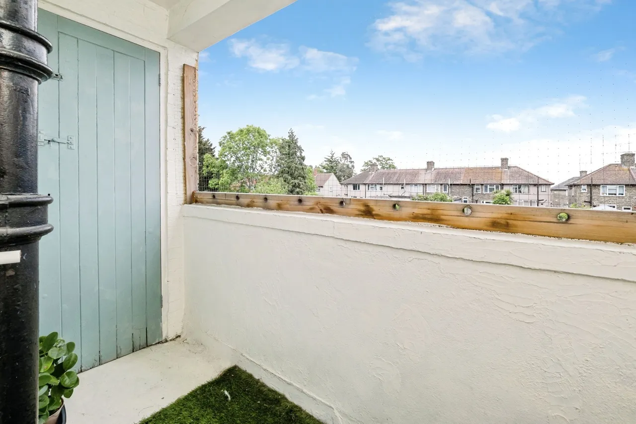 Hedgemans Way, DAGENHAM, Essex, RM9, photo 8