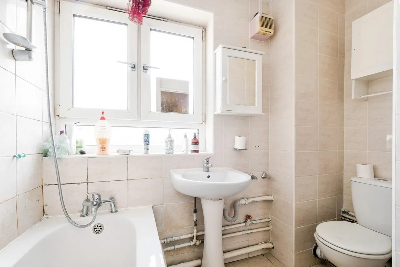 Jack Cornwell Street, Manor Park, E12, photo 17
