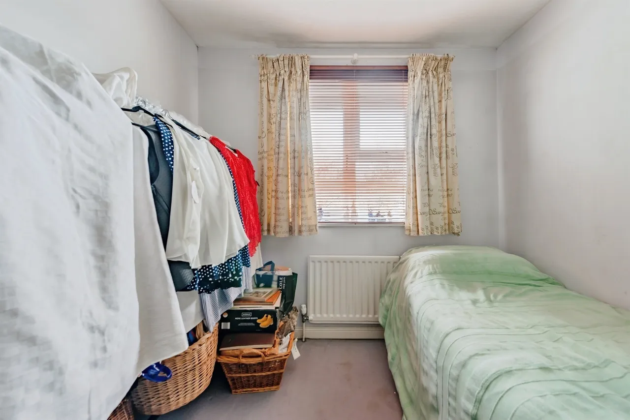 Horndean Close, Crawley, RH10, photo 14