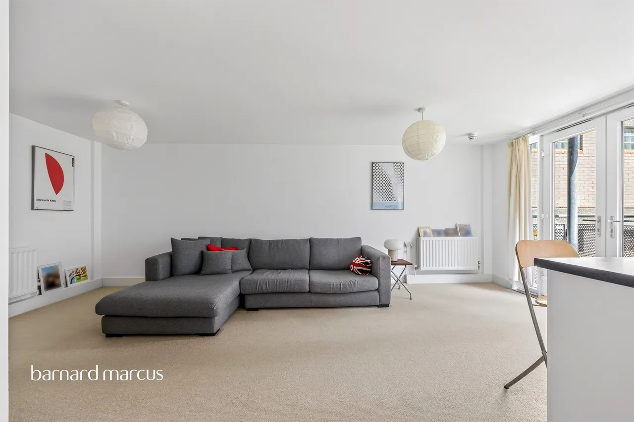 2 bed flat for sale — Wandle Road, Croydon