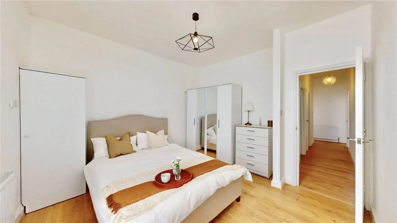Sylvester Path, Hackney Central, E8, photo 9