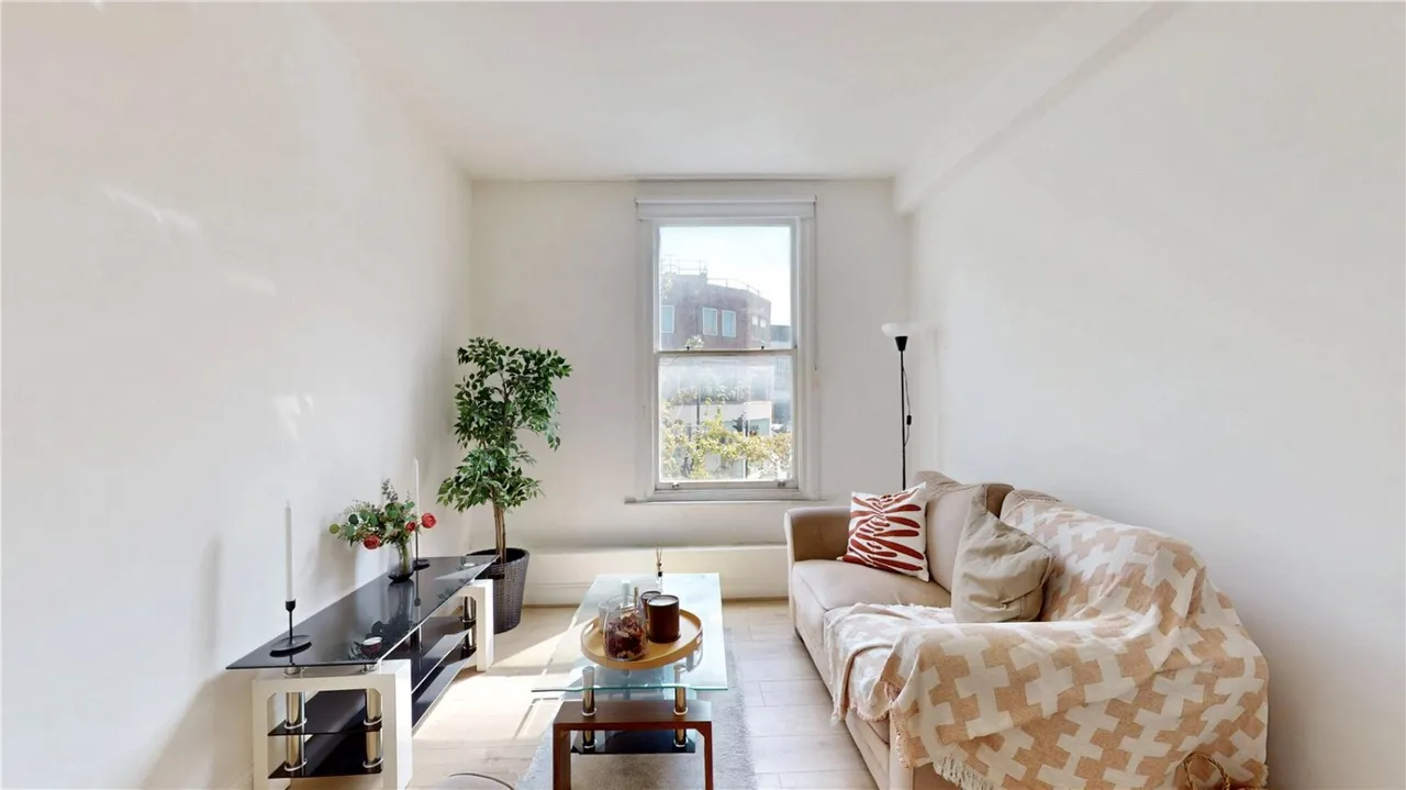 Sylvester Path, Hackney Central, E8, photo 6