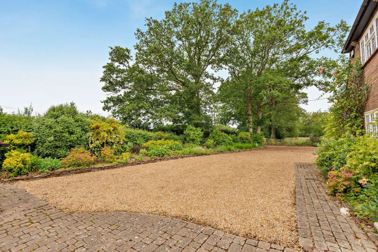New Road, Billingshurst, RH14, photo 14