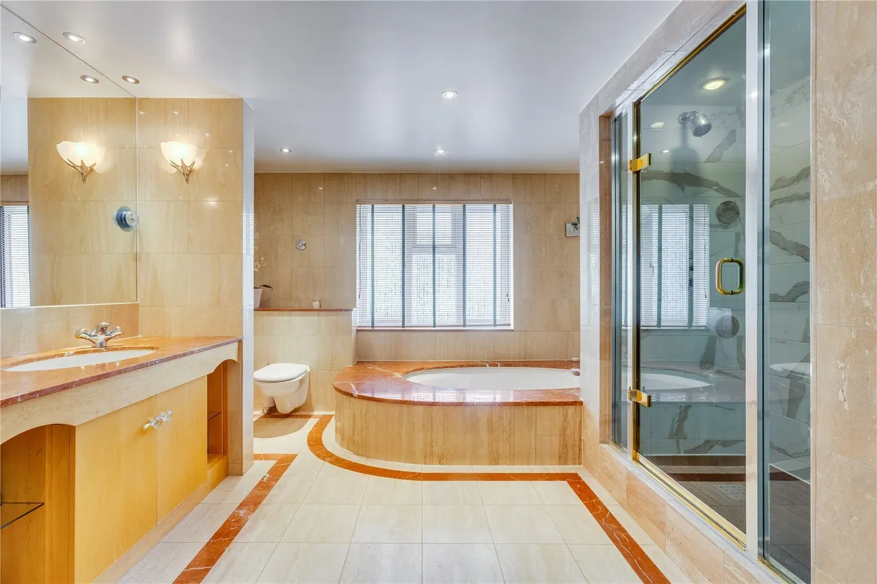 Sutherland Grove, London, SW18, photo 4