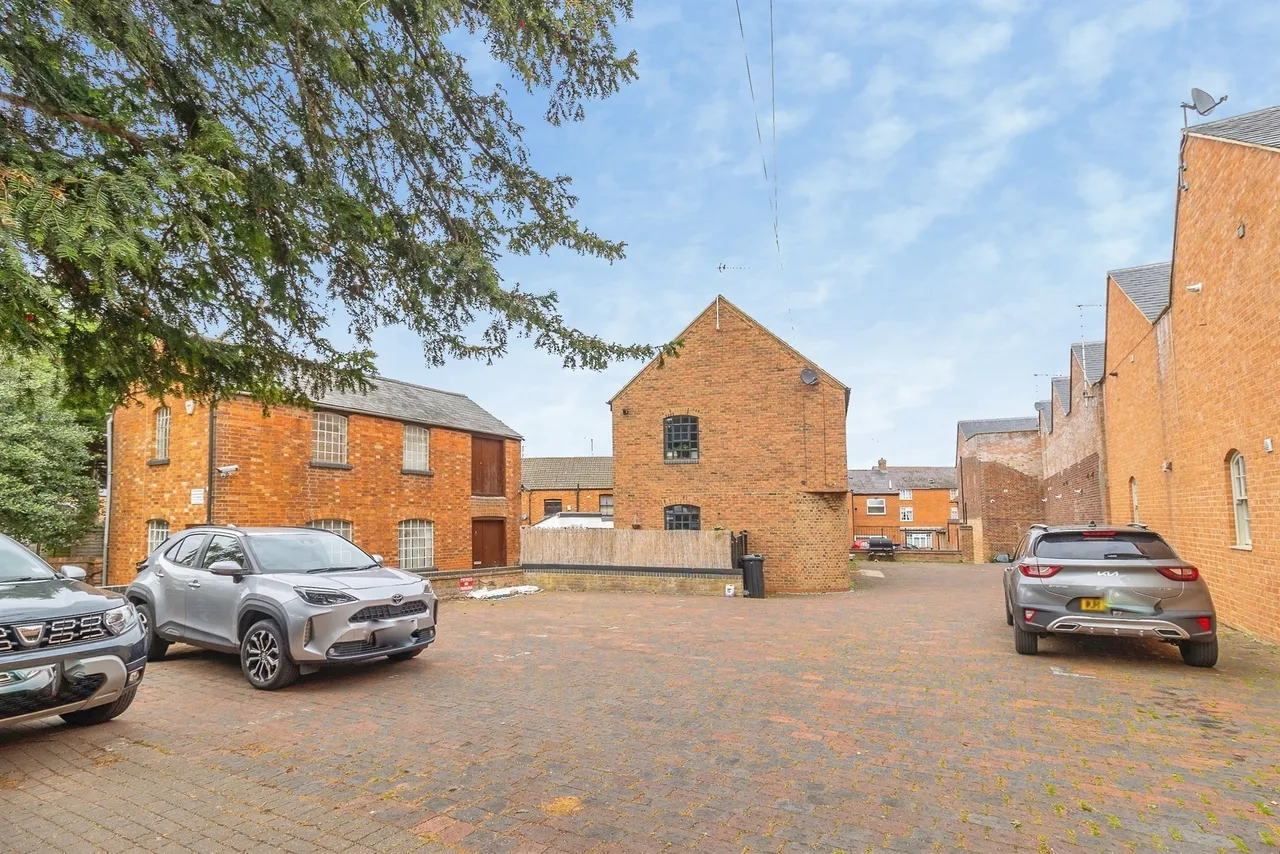 Union Street, Newport Pagnell, MK16, photo 12