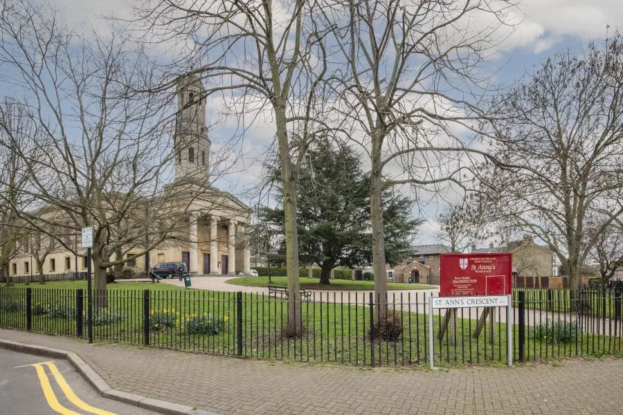 St. Ann's Hill, London, SW18, photo 11