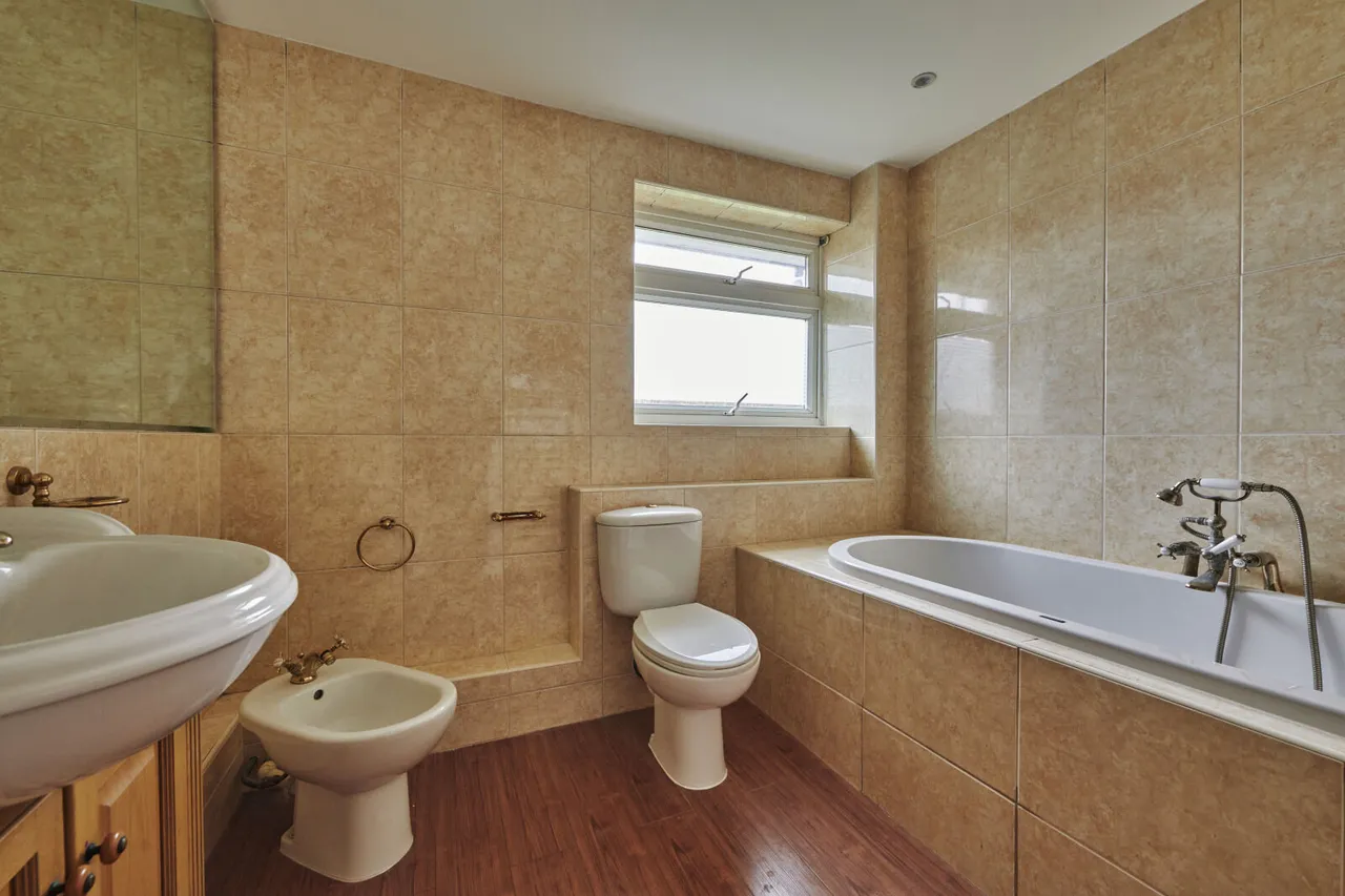 Dell Close, Harpenden, AL5, photo 11