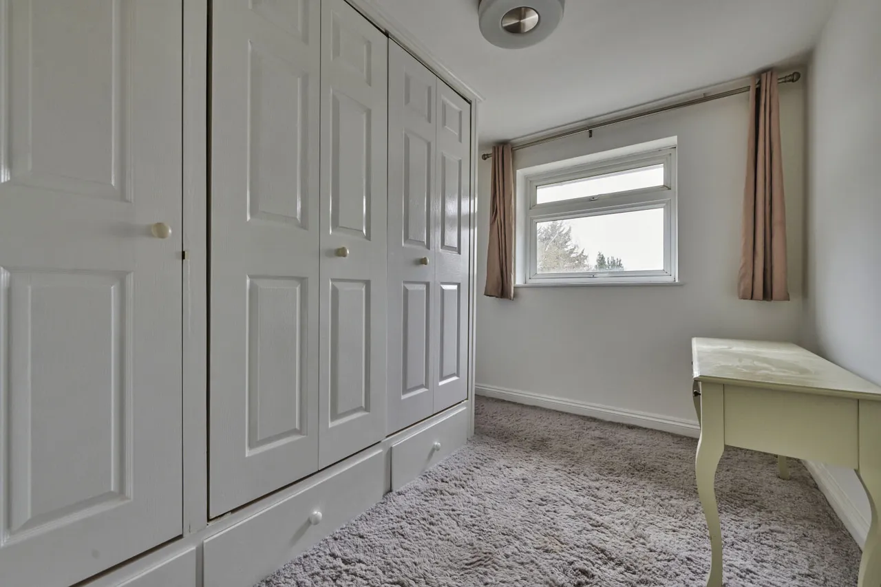 Dell Close, Harpenden, AL5, photo 10