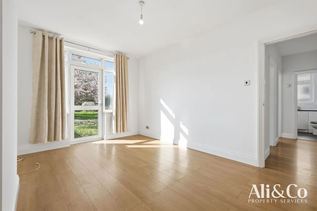 Gordon Road, Grays, Essex, RM16 2GN, photo 11