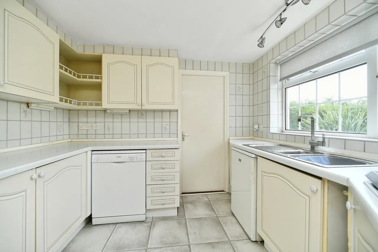 Findon Avenue, Brighton, BN2, photo 3