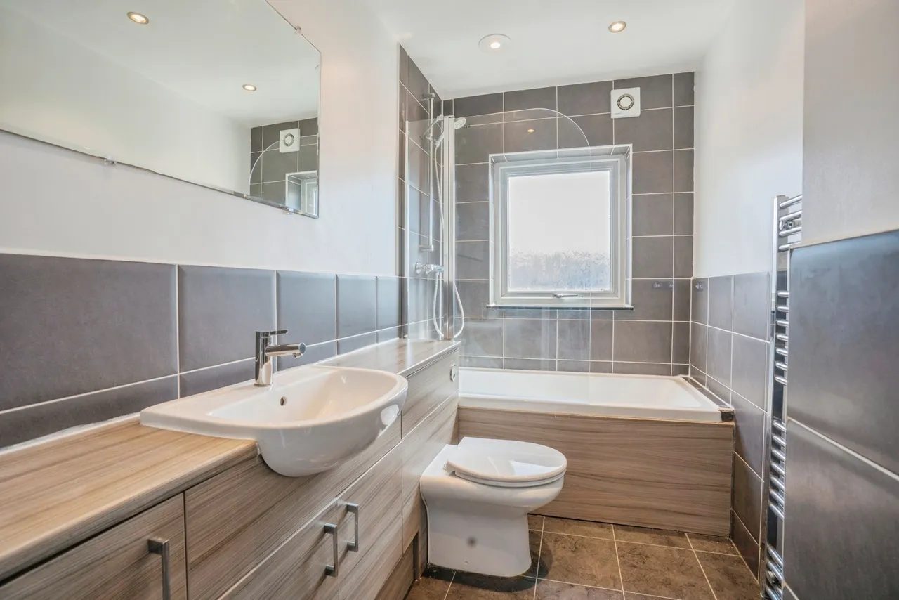 Lancing Road, SHEFFIELD, South Yorkshire, S2, photo 11