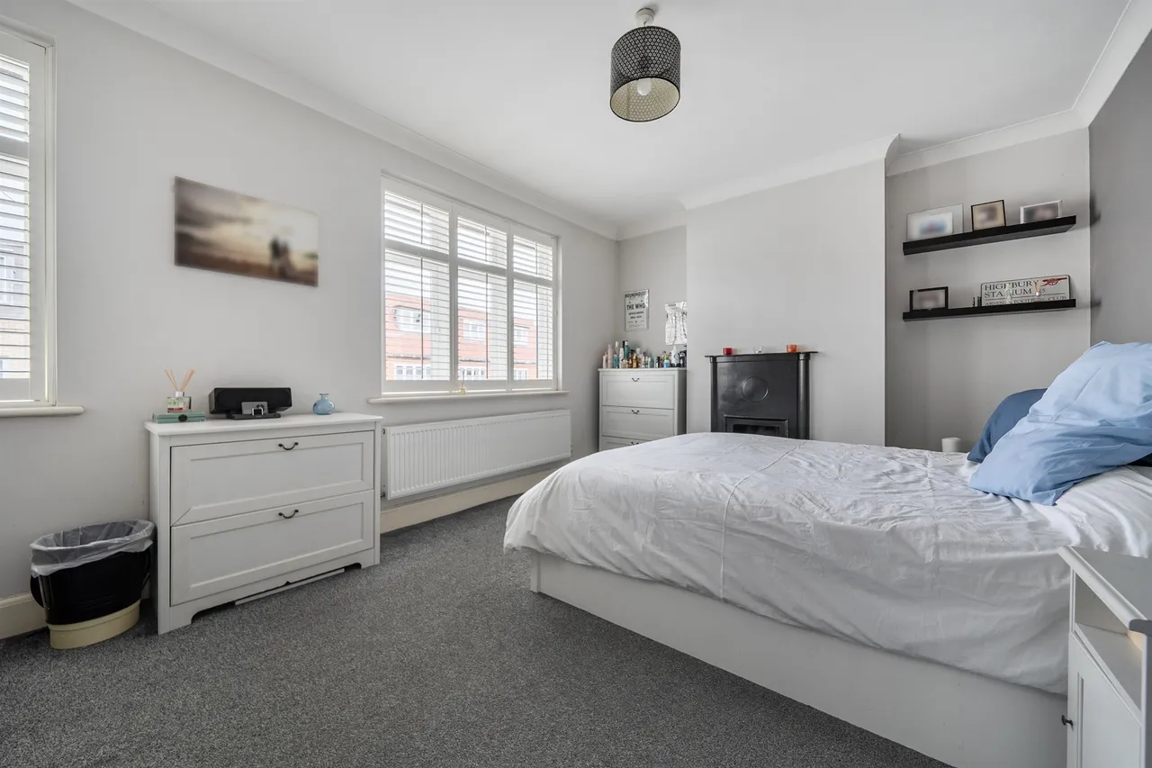 Holtwhites Hill, Enfield, EN2, photo 9
