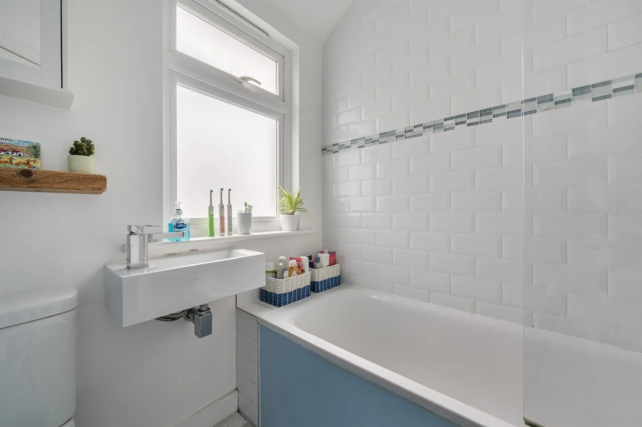 Holtwhites Hill, Enfield, EN2, photo 12