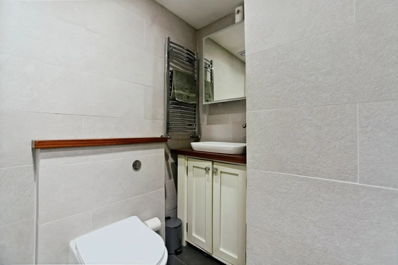 McRae Lane, MITCHAM, Surrey, CR4, photo 9