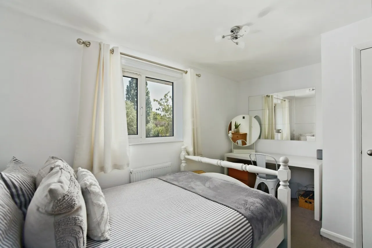 McRae Lane, MITCHAM, Surrey, CR4, photo 11