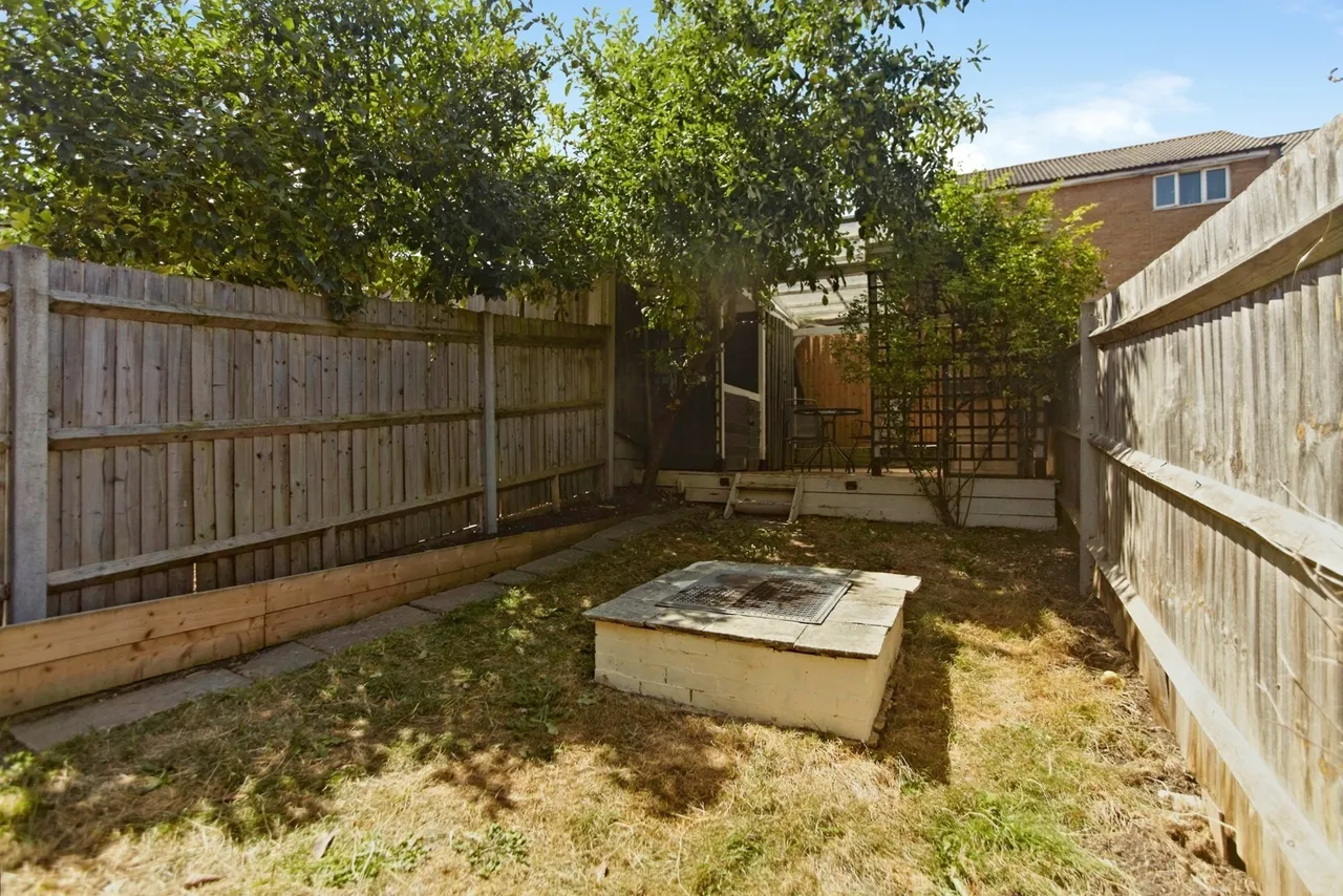 McRae Lane, MITCHAM, Surrey, CR4, photo 16