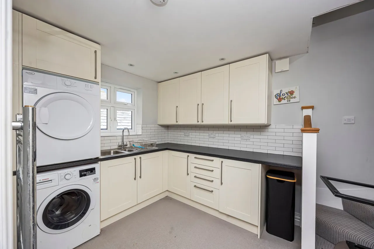Haywards Road, Haywards Heath, RH16, photo 14