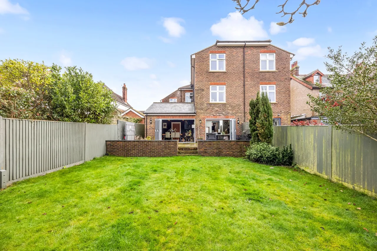 Haywards Road, Haywards Heath, RH16, photo 5