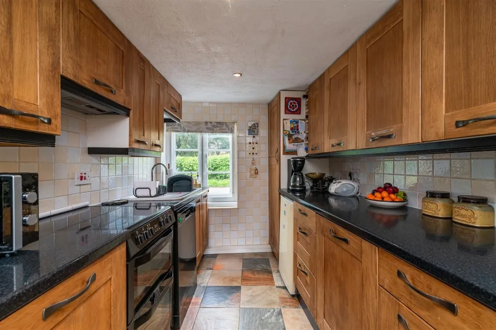Old Main Road, Bulcote, NG14, photo 6