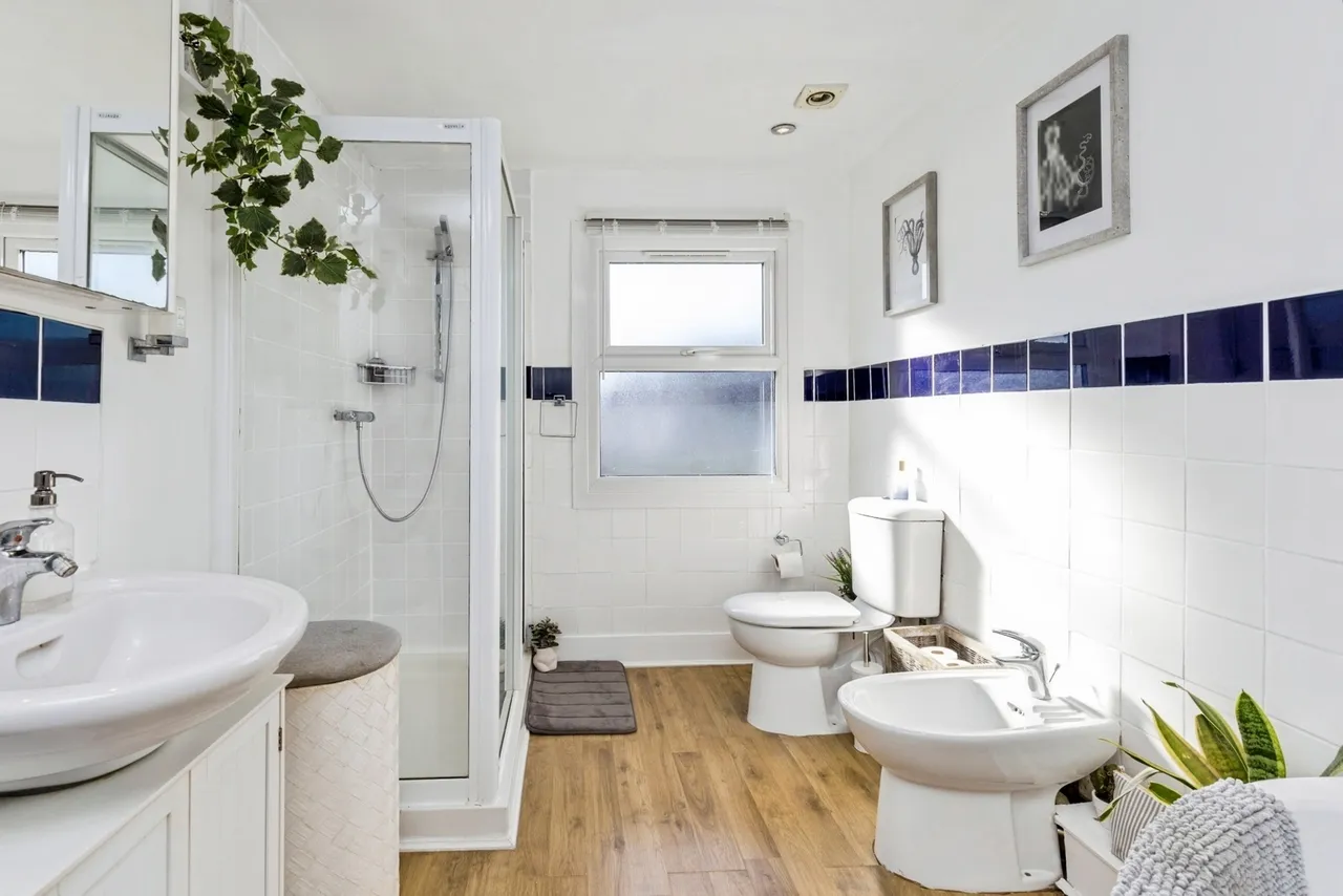 Prospect Place, Crawley, RH11, photo 7