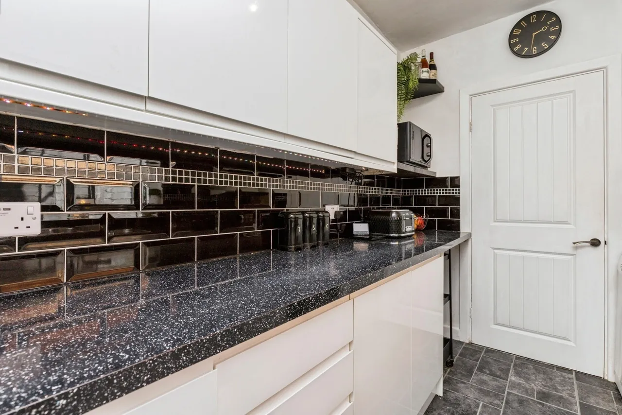 Prospect Place, Crawley, RH11, photo 12