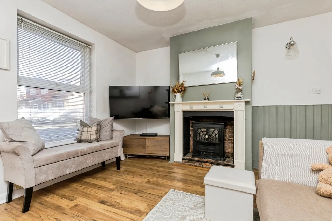 Prospect Place, Crawley, RH11, photo 14