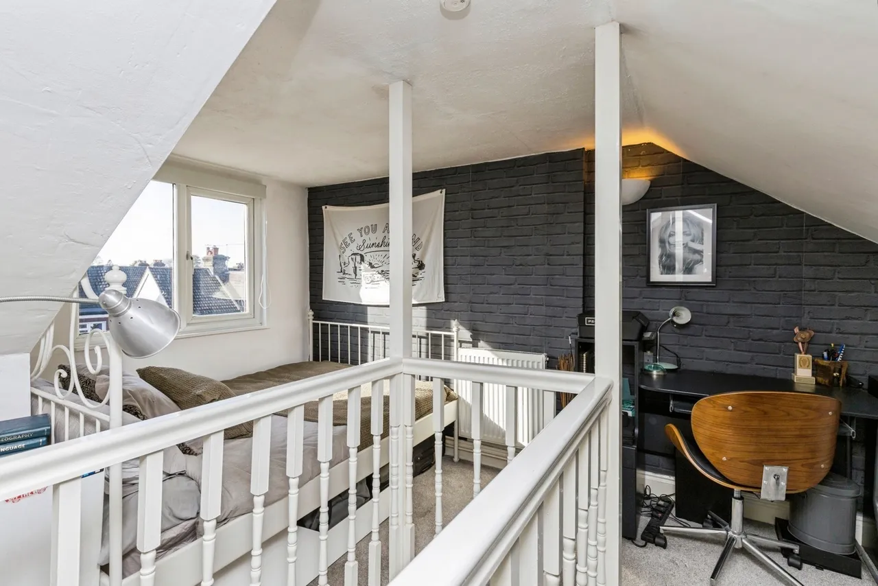 Prospect Place, Crawley, RH11, photo 6