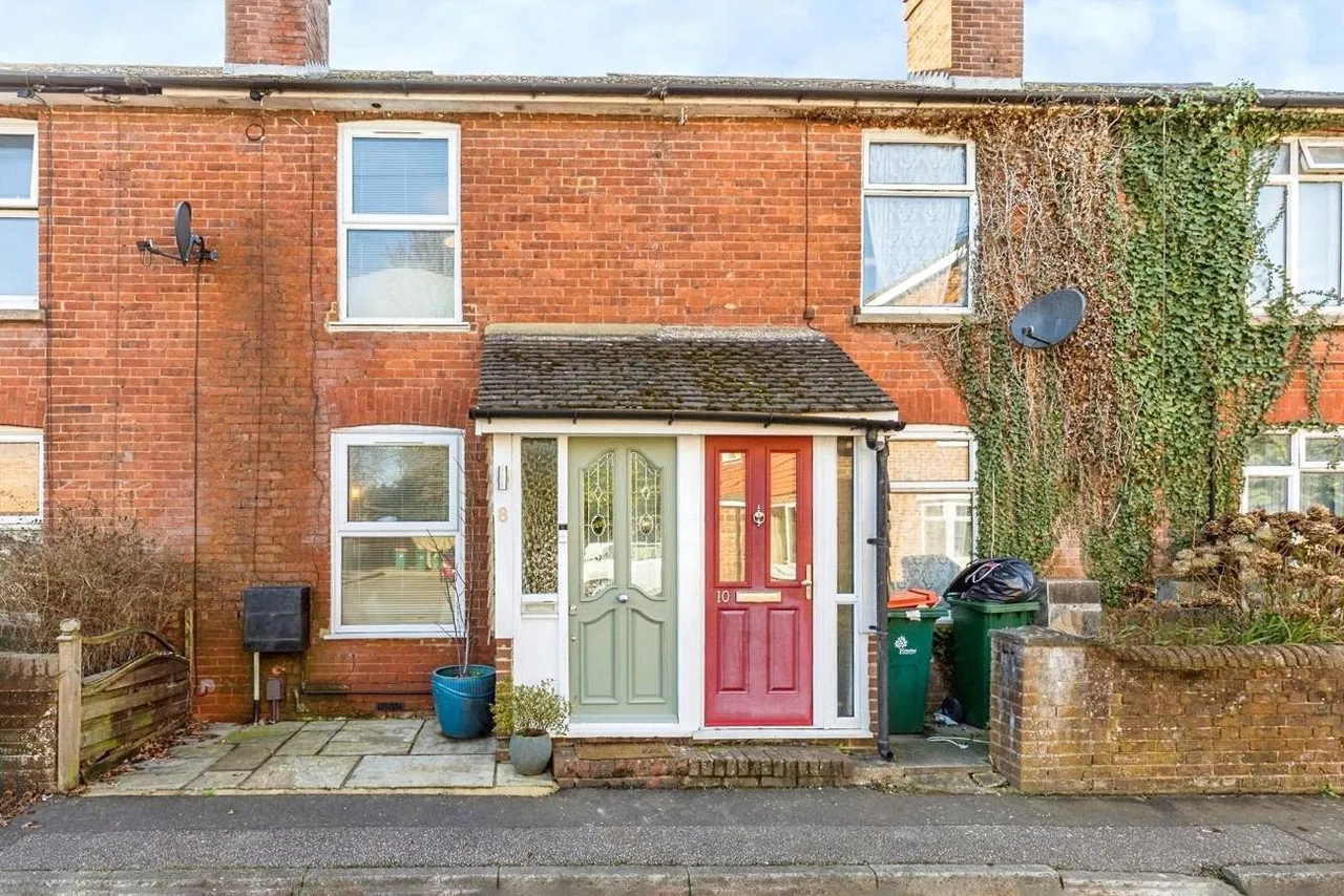 Prospect Place, Crawley, RH11, photo 9
