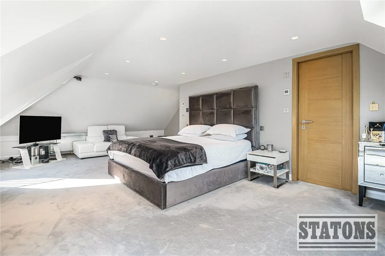 Parkgate Avenue, Hadley Wood, EN4, photo 30