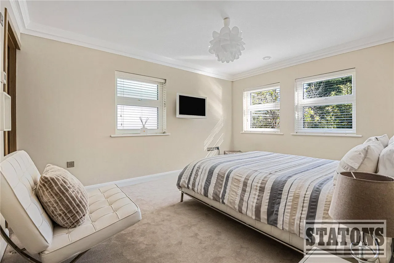 Parkgate Avenue, Hadley Wood, EN4, photo 25