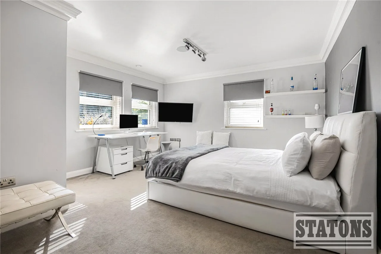 Parkgate Avenue, Hadley Wood, EN4, photo 23