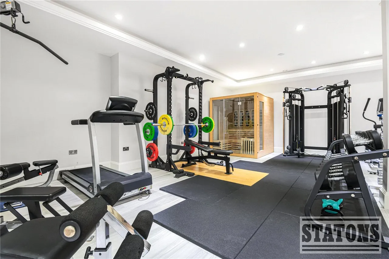 Parkgate Avenue, Hadley Wood, EN4, photo 18